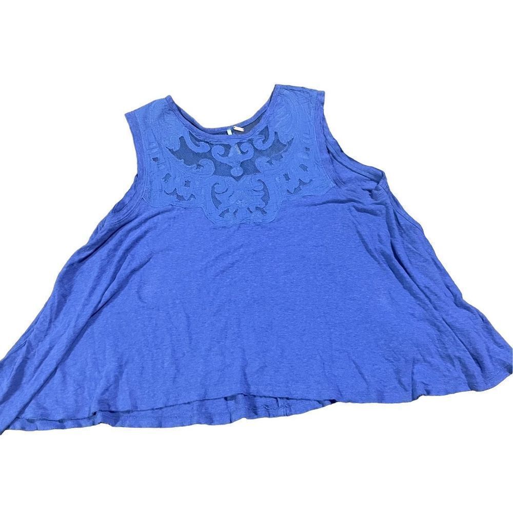 Free People periwinkle blue linen blend sleeveless sharkbite hem lace accent top